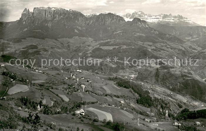 Unterinn am Ritten Suedtirol Fliegeraufnahme mit Dolomiten