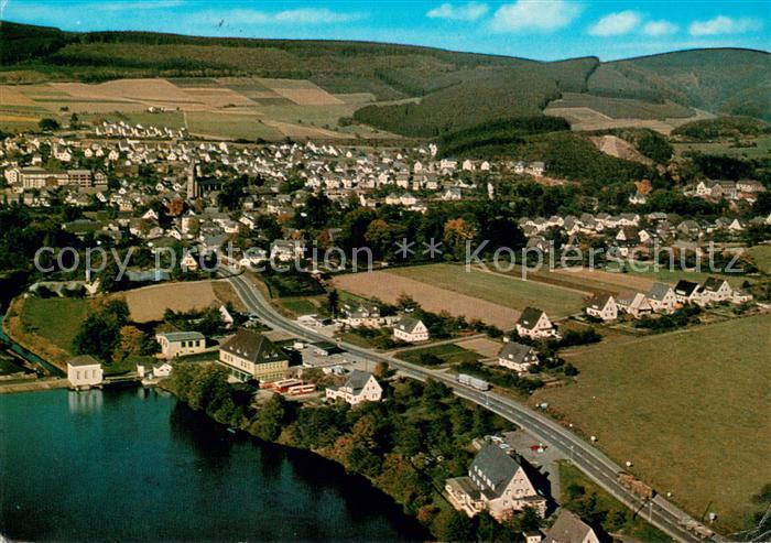 Olsberg Sauerland Fliegeraufnahme mit Hotel am See