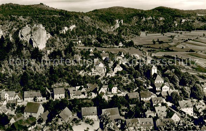 Streitberg Oberfranken Panorama Blick auf den Ort Fraenkische Schweiz
