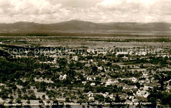 BADENWEILER BW Panorama Blick von der Schlossruine nach Muellheim Oberrhein und