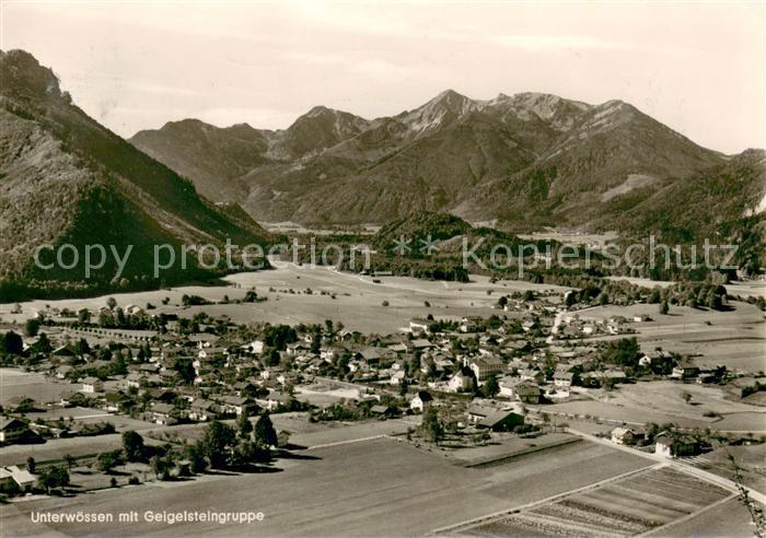 Unterwoessen mit Geigelsteingruppe Chiemgauer Alpen