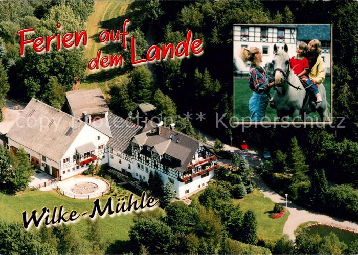 Usseln Ferien auf dem Lande Wilke Muehle Fliegeraufnahme Ponyreiten