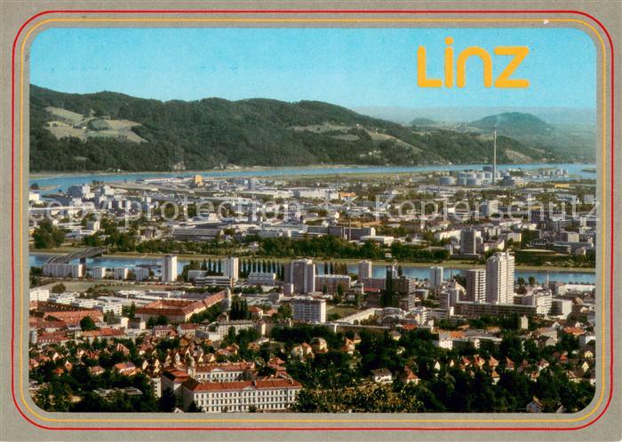 Linz Donau Fliegeraufnahme mit Stadtteil Urfahr und Hafengelaende