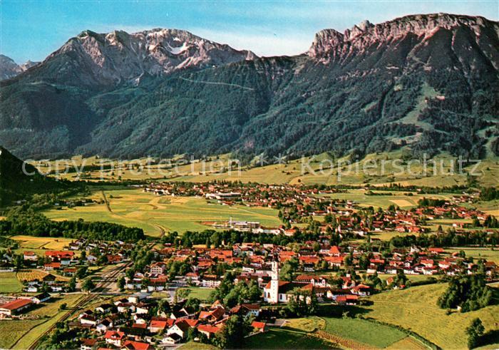 Pfronten Ostallgaeu Bayern Fliegeraufnahme mit Rossberg Aggenstein und Breitenbe