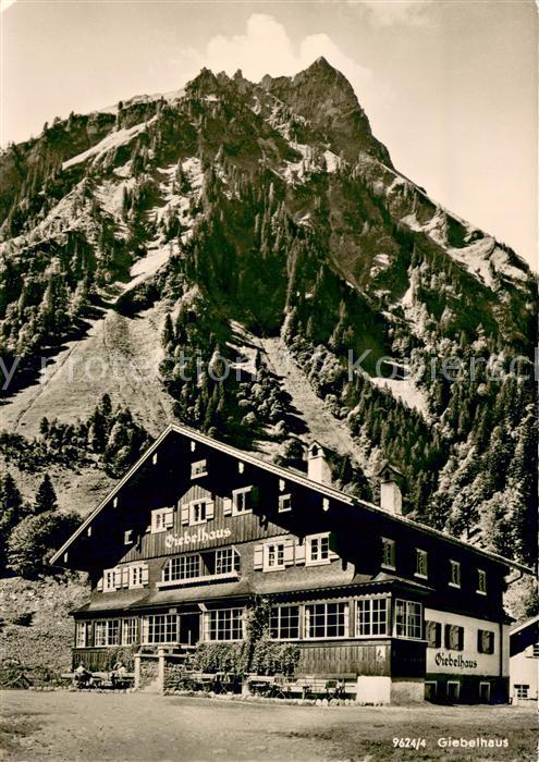 Hinterstein Bad Hindelang Giebelhaus mit Giebel