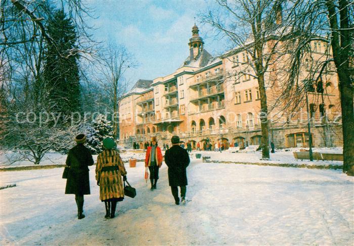 Polanica-Zdrój  Sanatorium im Winter