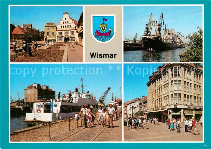 Wismar Mecklenburg Kraemerstrasse Loewenapotheke Frachter am Holzkai Anlegestell