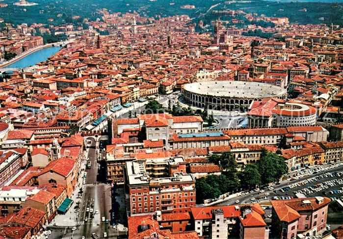 Verona Veneto Stadtpanorama mit Arena Fliegeraufnahme