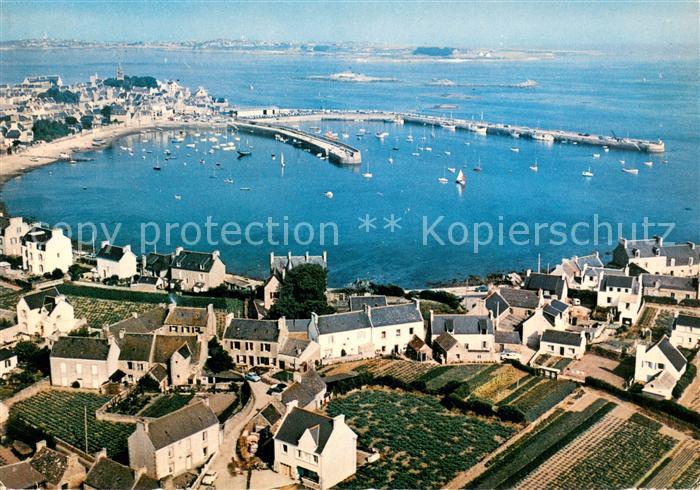 Roscoff Vue aerienne sur le Port