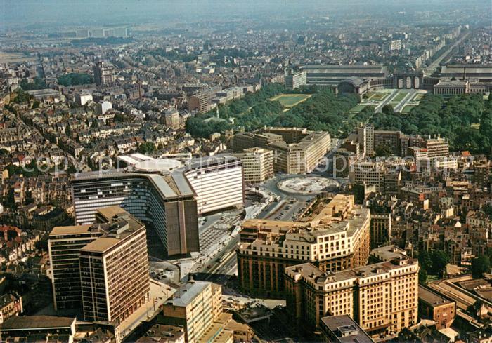 Bruxelles Bruessel Gebaeude der Europaeischen Gemeinschaft Fliegeraufnahme