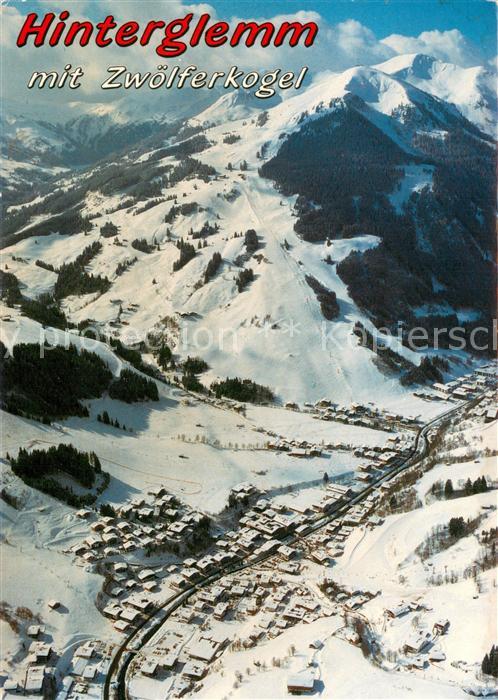 Hinterglemm Saalbach mit Zwoelferkogel Stubaier Alpen Winterlandschaft Fliegerau