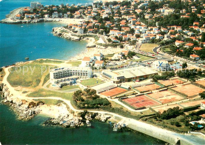 Royan 17 Novotel Centre de Thalassotherapie Garden Tennis et la corniche du Chay