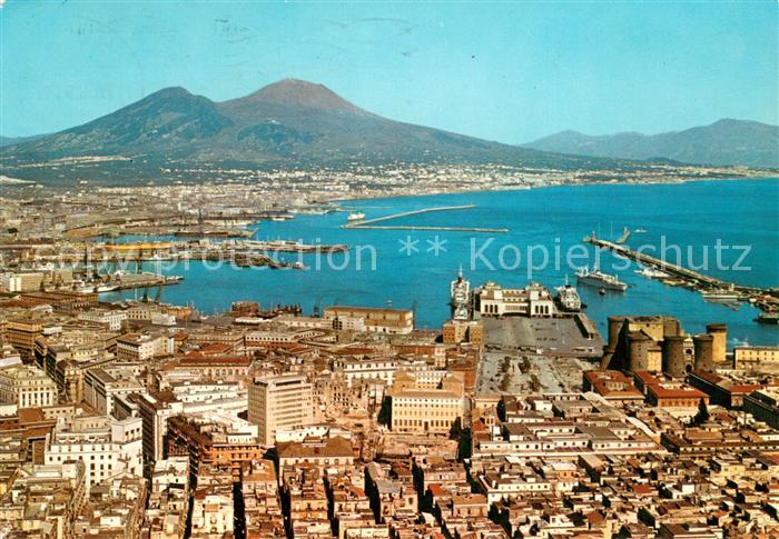 Napoli Neapel Fliegeraufnahme mit Vesuv