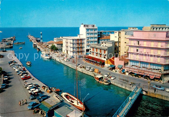 Gabicce Mare Hafen und Landungsbruecke