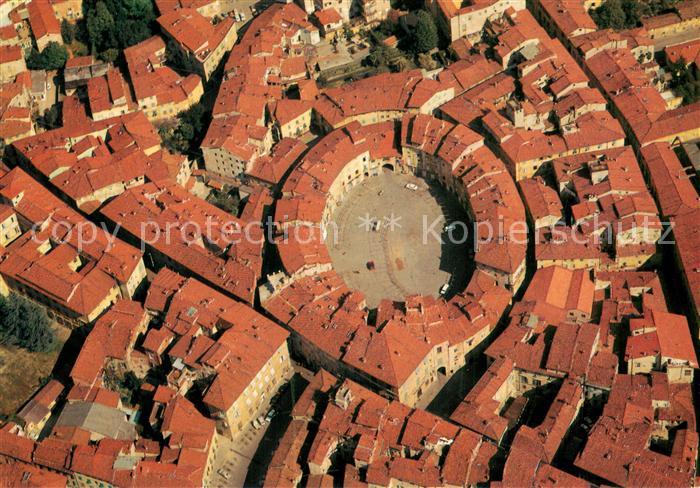 Lucca Anfiteatro romano veduta aerea