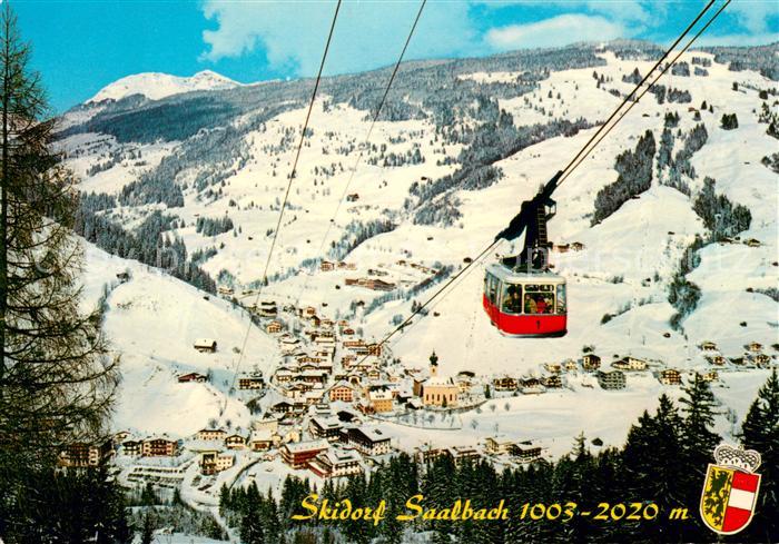 Saalbach-Hinterglemm Seilbahn zum Schattberg Blick ins Tal Wintersportplatz Alpe