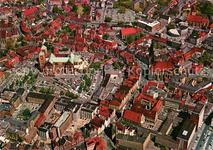 Muenster Westfalen Fliegeraufnahme mit Dom Lambertikirche und Prinzipalmarkt