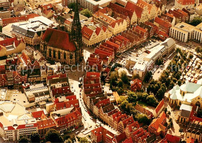 Muenster Westfalen Stadtzentrum mit St Lambertikirche und Prinzipalmarkt Flieger