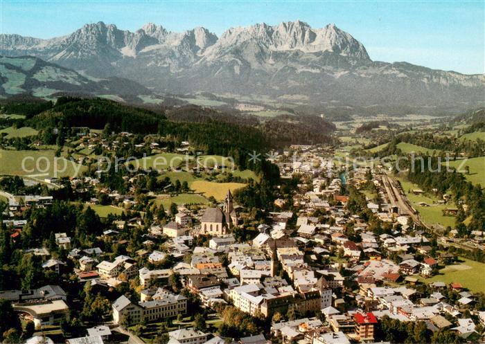 Kitzbuehel Tirol Fliegeraufnahme mit Kaisergebirge
