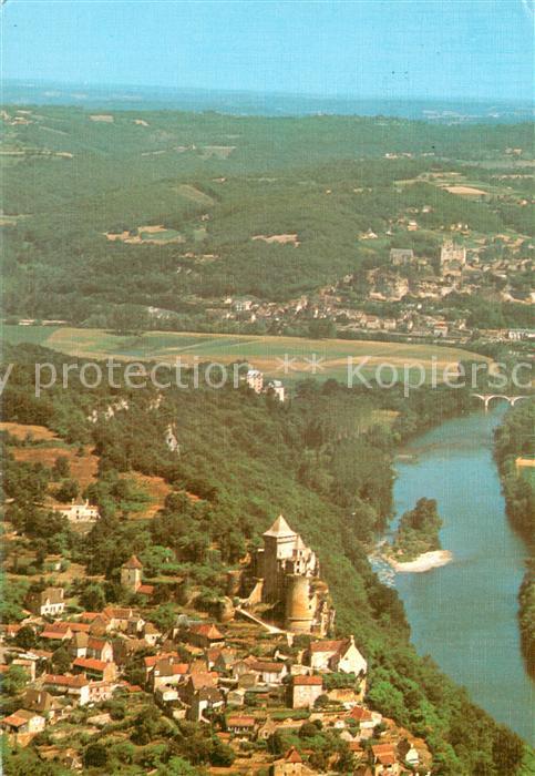 Castelnaud-Fayrac Vue generale aerienne avec la Dordogne et Beynac en arriere pl