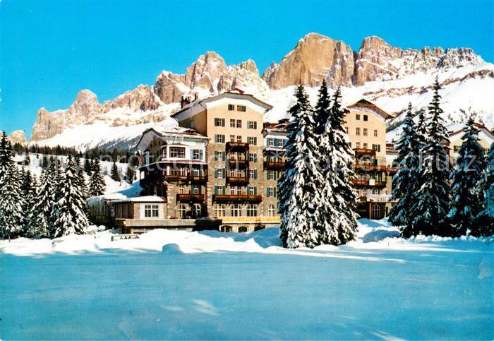 Karersee Suedtirol Dolomitenstrasse Karersee Hotel Winterimpressionen Dolomiten