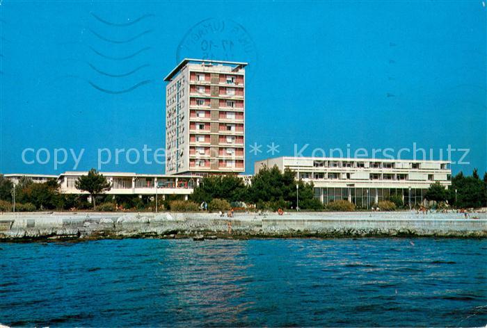 Umag Umago Istrien Hotel Adriatic Ansicht vom Meer aus