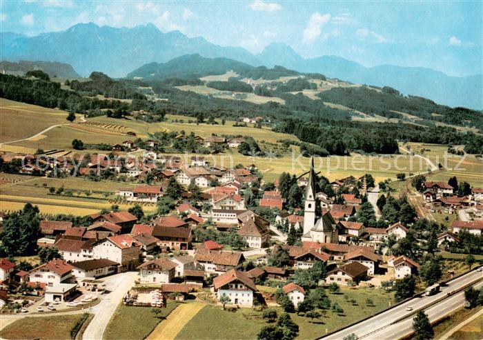 Frasdorf mit Wendelstein Bayerische Alpen Fliegeraufnahme