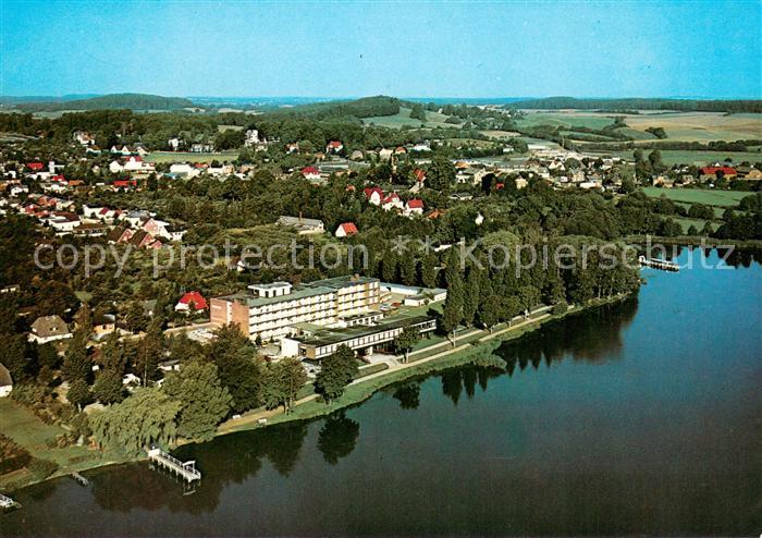 Malente-Gremsmuehlen Luftkurort Kneippheilbad Hotel am Kellersee Seenlandschaft