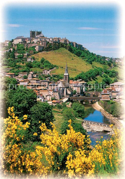 Saint-Flour Cantal La ville haute et la cathedrale Saint Pierre
