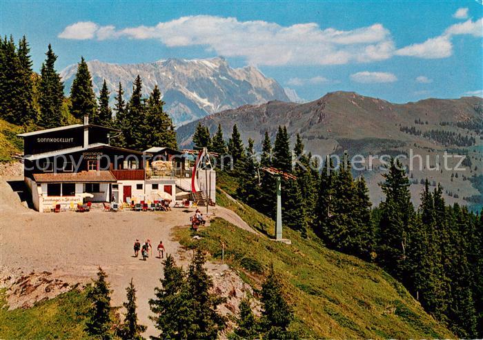 Zell See Sonnkogel Bergstation mit Hochkoenig und Schwalbenwand