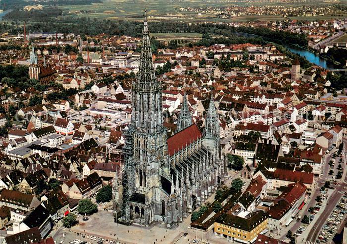 Ulm Donau Fliegeraufnahme mit Ulmer Muenster