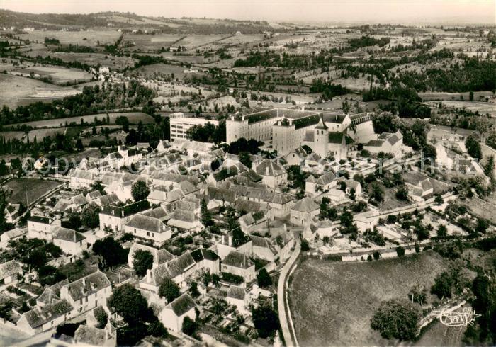 Montfaucon Lot Vue generale aerienne