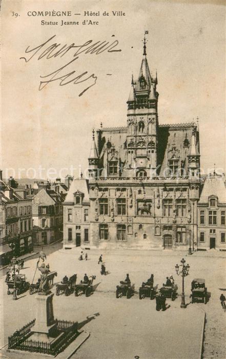 Compiegne Oise Hotel de Ville Statue Jeanne d Arc