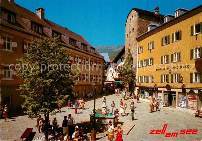Zell See Fussgaengerzone mit Bankhaus Carl Spaengler