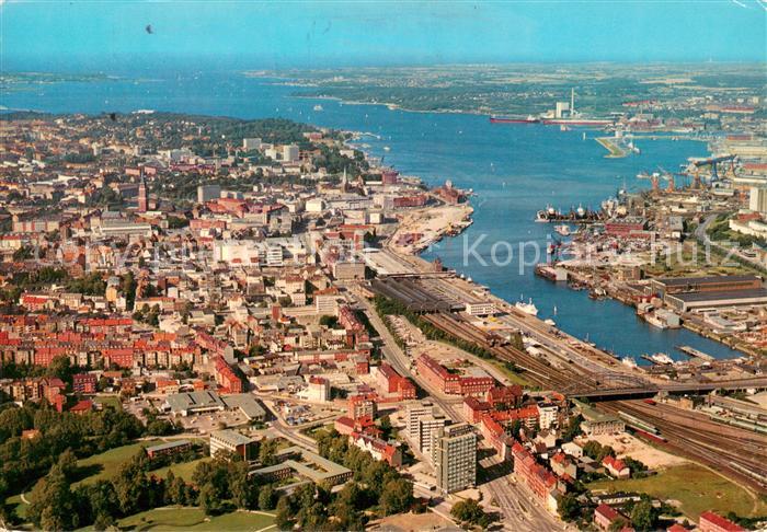 KIEL CITY Fliegeraufnahme mit Bahnhof Stadt und Horn