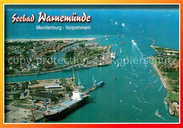 Warnemuende Ostseebad Fliegeraufnahme Hafeneinfahr
