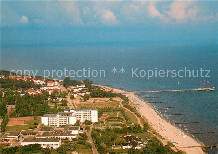Kuehlungsborn Ostseebad Fliegeraufnahme Skan-Tours-Hotel Strand