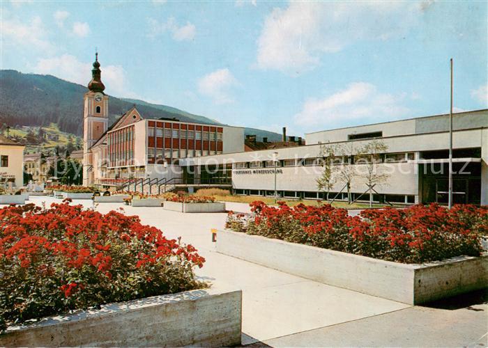 Muerzzuschlag Volkshaus und mit Kirche