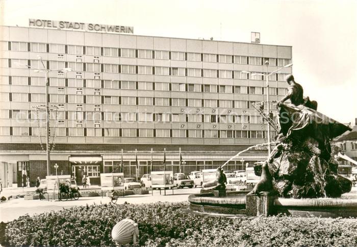 Schwerin Mecklenburg Hotel Stadt Schwerin Brunnen