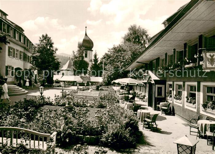 Hinterzarten Breisgau-Hochschwarzwald BW Hotel Adler Terrasse Blick zur Kirche K