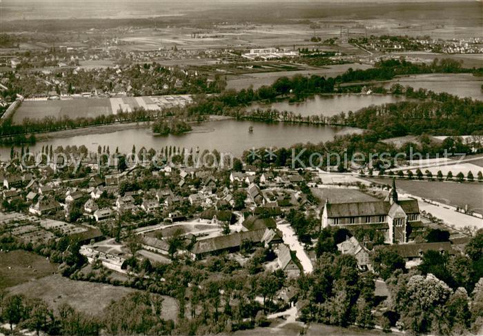 Riddagshausen Klostergut mit Zisterzienserkirche Teiche im Naturschutzgebiet Fli