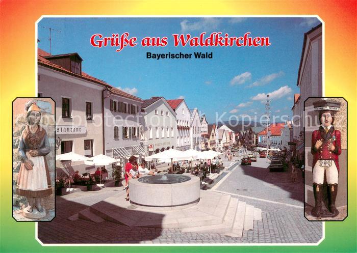 Waldkirchen Niederbayern Ortszentrum Brunnen Restaurant StrassenCafe