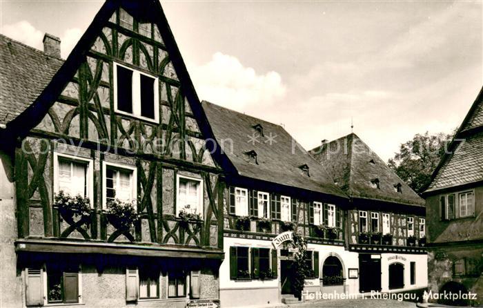 Hattenheim Rheingau Marktplatz Fachwerkhaeuser Altstadt