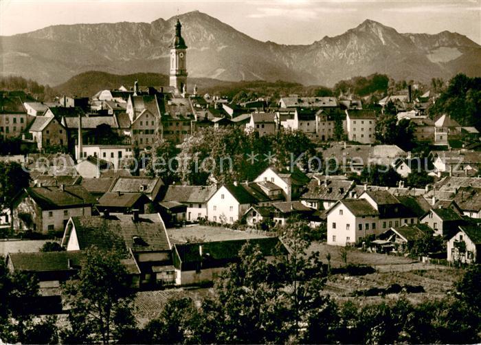 Traunstein Oberbayern mit Hochfelln und Hochgern
