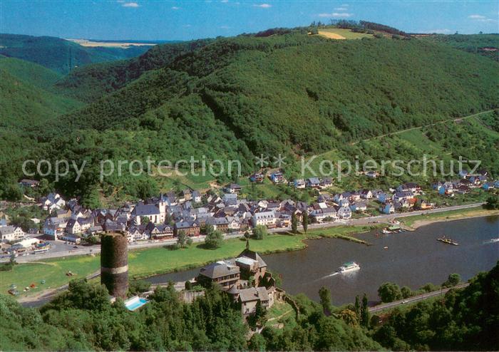Burgen Mosel Panorama mit Burg Bischofstein