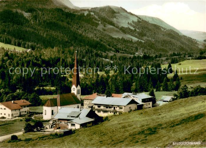 Balderschwang Ortsansicht mit Kirche Allgaeuer Alpen
