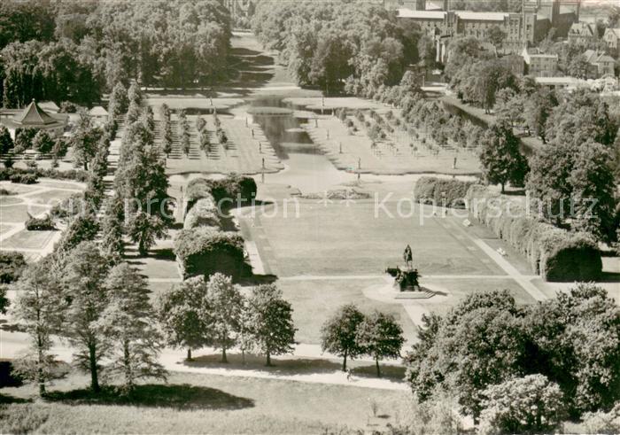 Schwerin Mecklenburg Schlossgarten Schloss