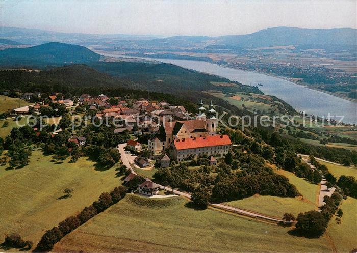 Maria Taferl Basilika zur Schmerzhaften Muttergottes und Markt Fliegeraufnahme