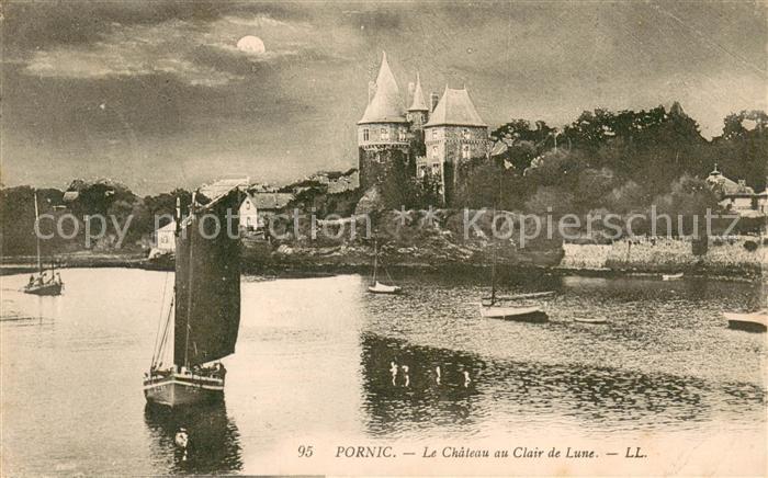 Pornic 44 Le Chateau au clair de lune