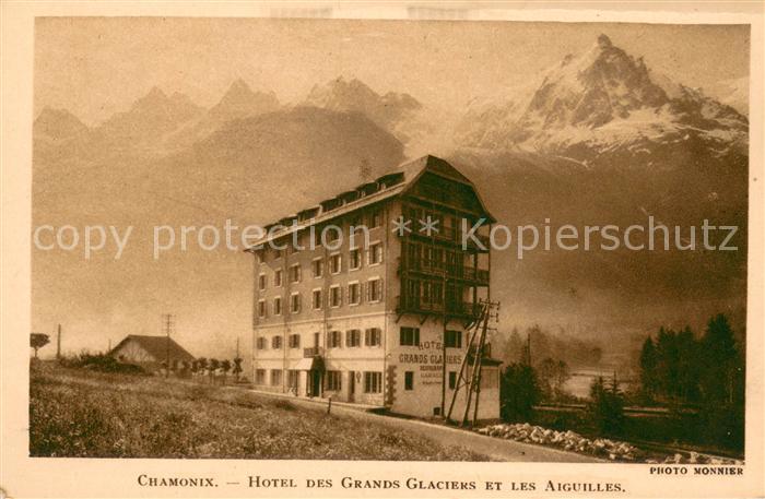 Chamonix Hôtel des Grands Glaciers et les aiguilles